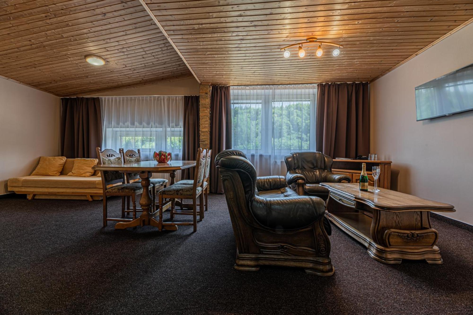 Grand Hotel Rooms Spišské Tomášovce Zewnętrze zdjęcie