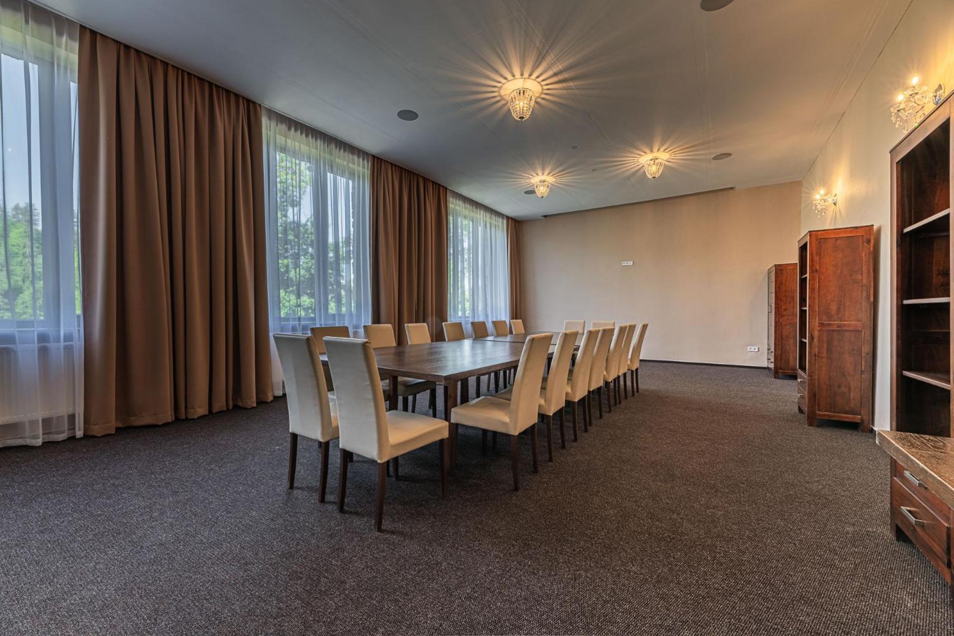 Grand Hotel Rooms Spišské Tomášovce Zewnętrze zdjęcie